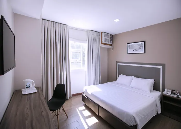 Hotel Capital O 911 S And Residences 2*